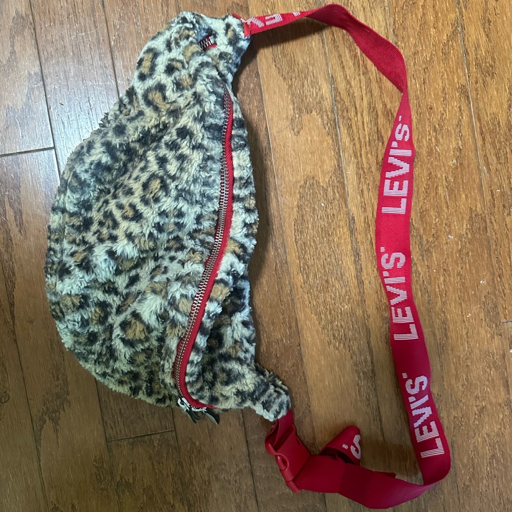 Levis bag leopard